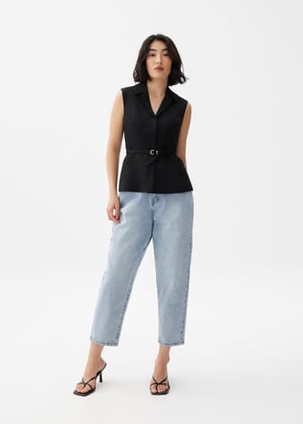 Flynn Cropped Mom Jeans